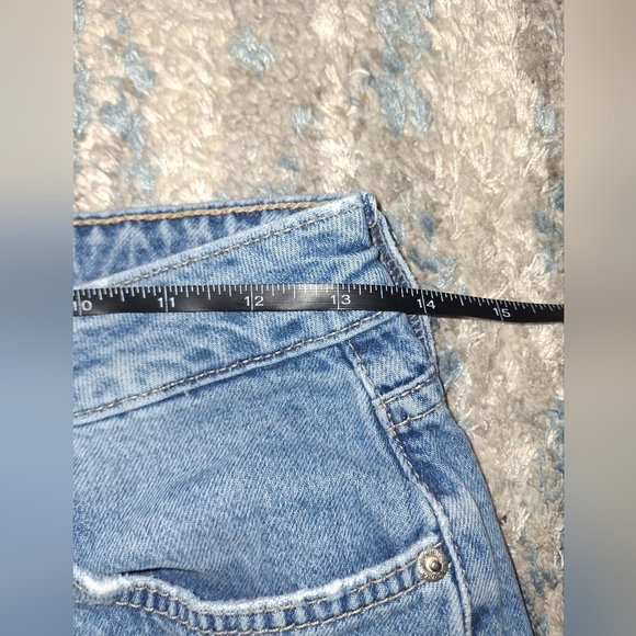 Forever 21 Premium Distressed Jeans sz 26 GUC - Picture 4 of 8
